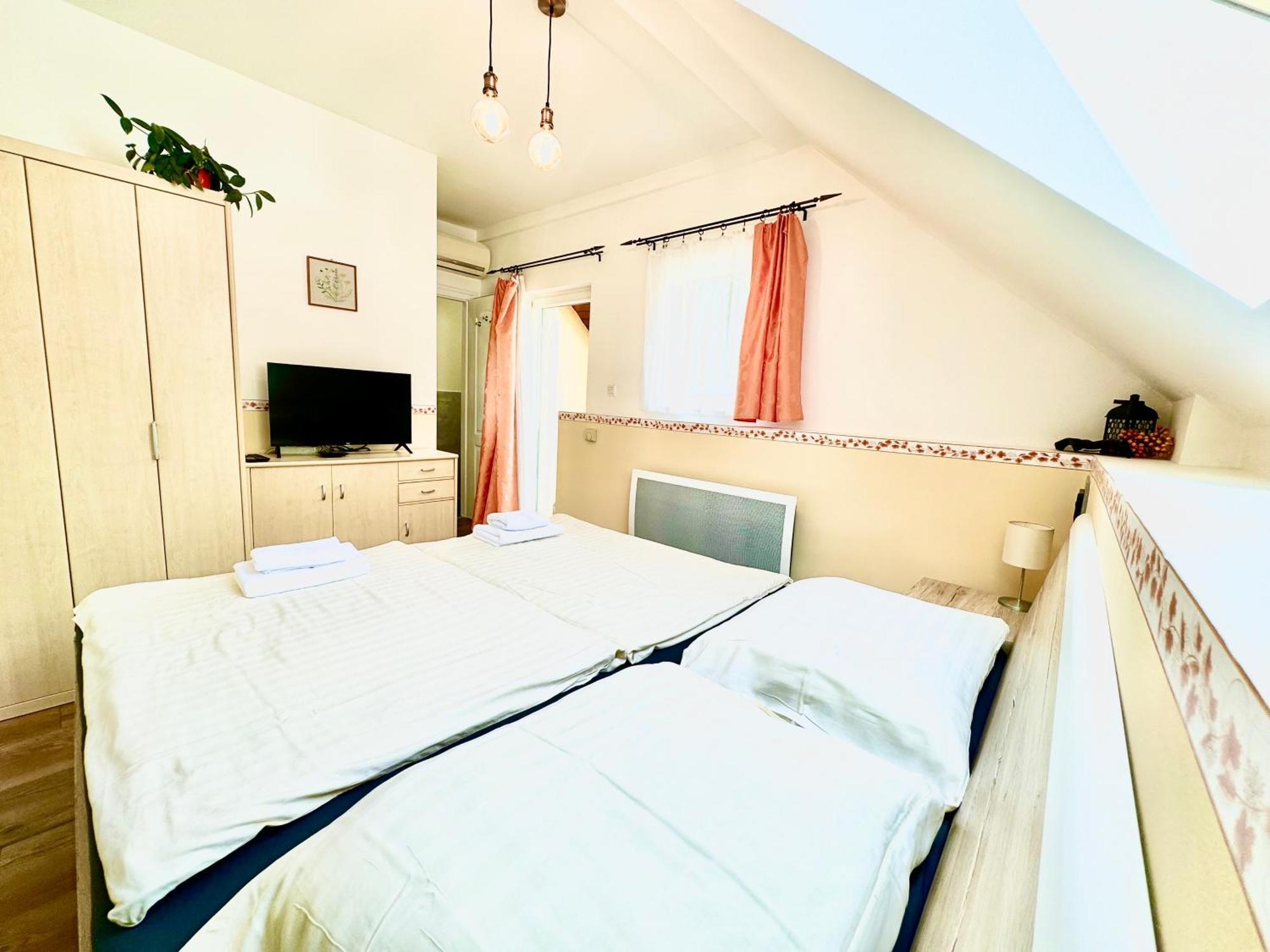 Appartement Privat Adriana à Kremnica Extérieur photo